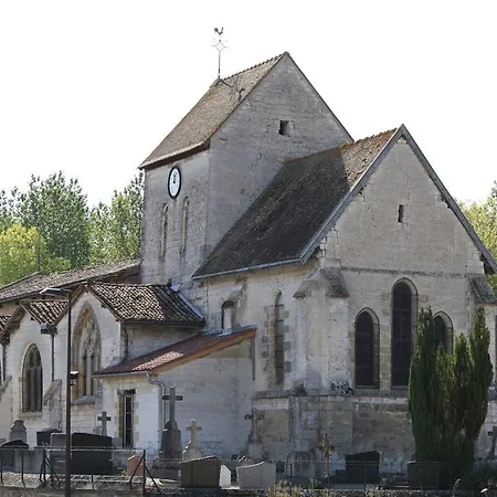 Au Gue De La Vesle Courtisols