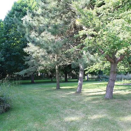 Au Gue De La Vesle Bed & Breakfast Courtisols